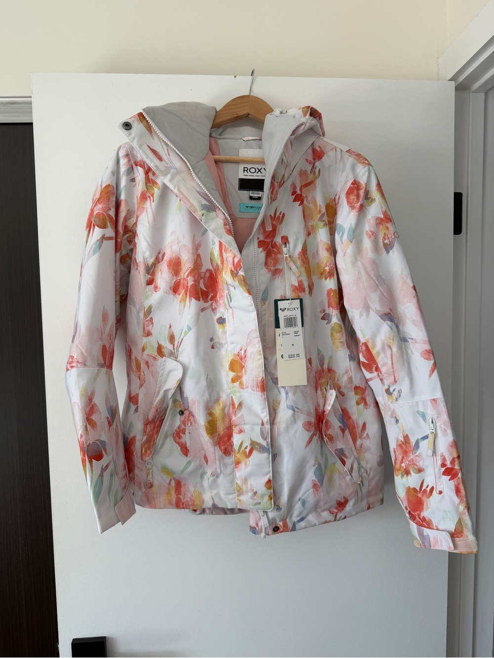 NWT! Roxy Women's White Floral Ski Jacket with Coral Accents